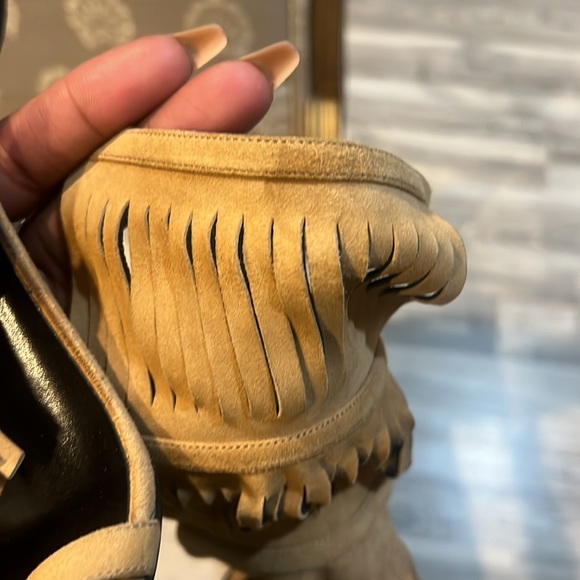 Gucci Fringe Sandal Heel - Picture 7 of 9